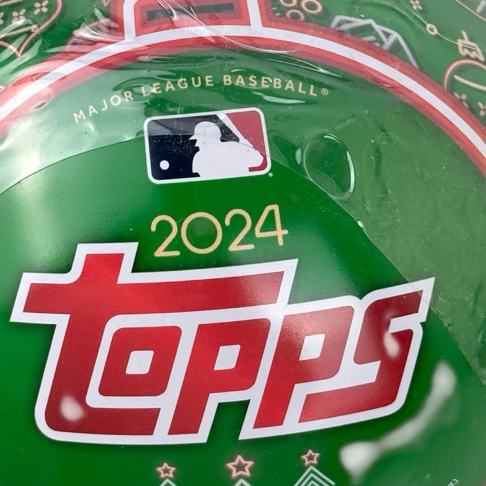 2024 Topps Holiday Tin Ornament MLB Baseball Collector Tin  NEW & SEALED - Picture 6 of 8